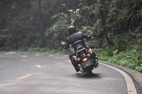 国产250巡航车视频,驾驭激情，驰骋天地