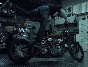 国产300复古机车视频,国产300复古机车魅力之旅