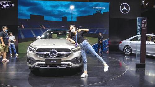 国产奔驰试驾视频欣赏,驾驭新国潮，感受匠心独运